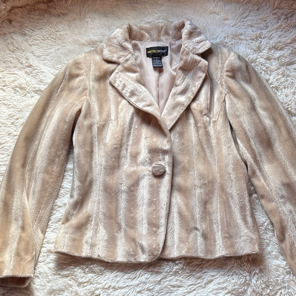 Metrostyle Women's Cream Teddy Jacket